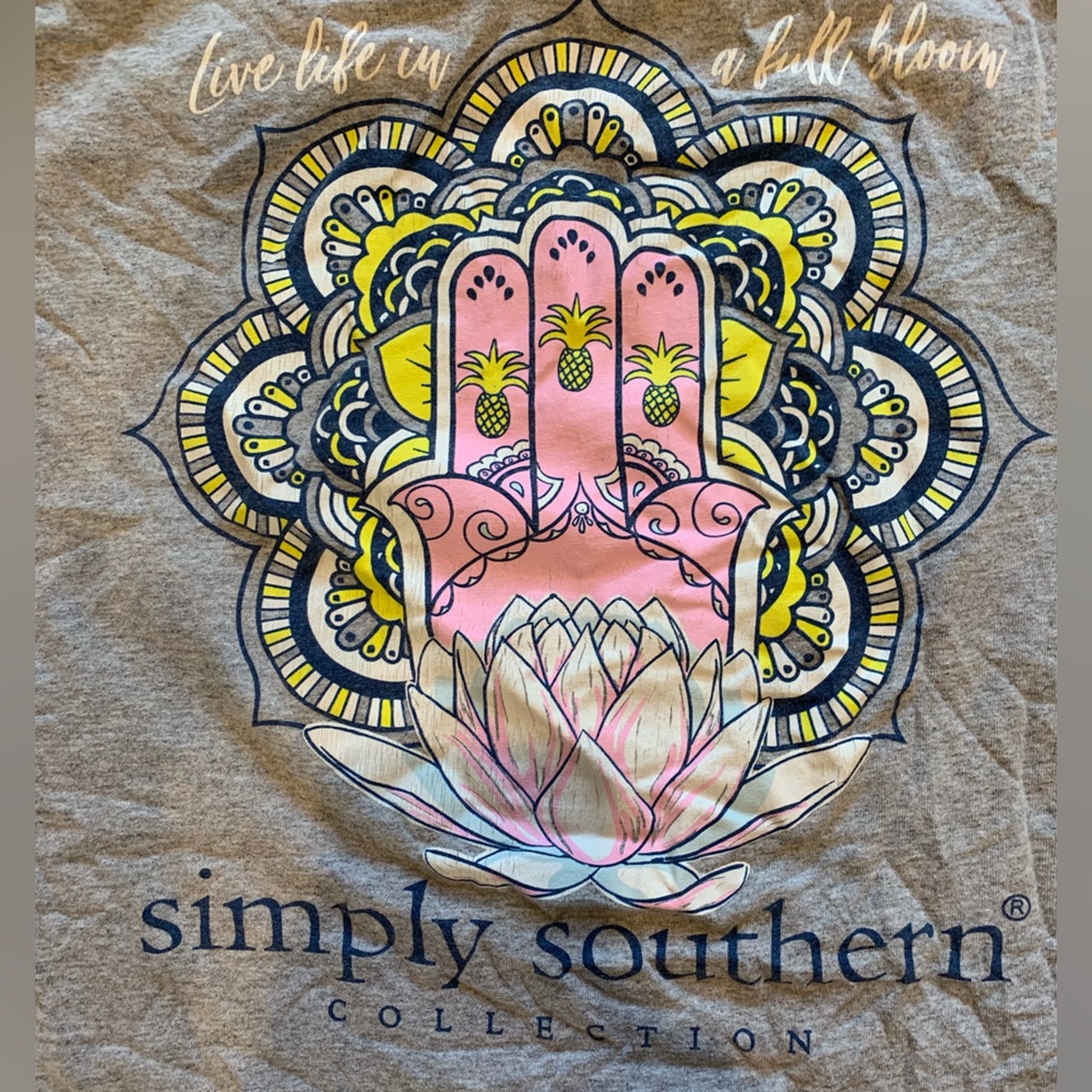 Simply Southern “live life in full bloom” Tee